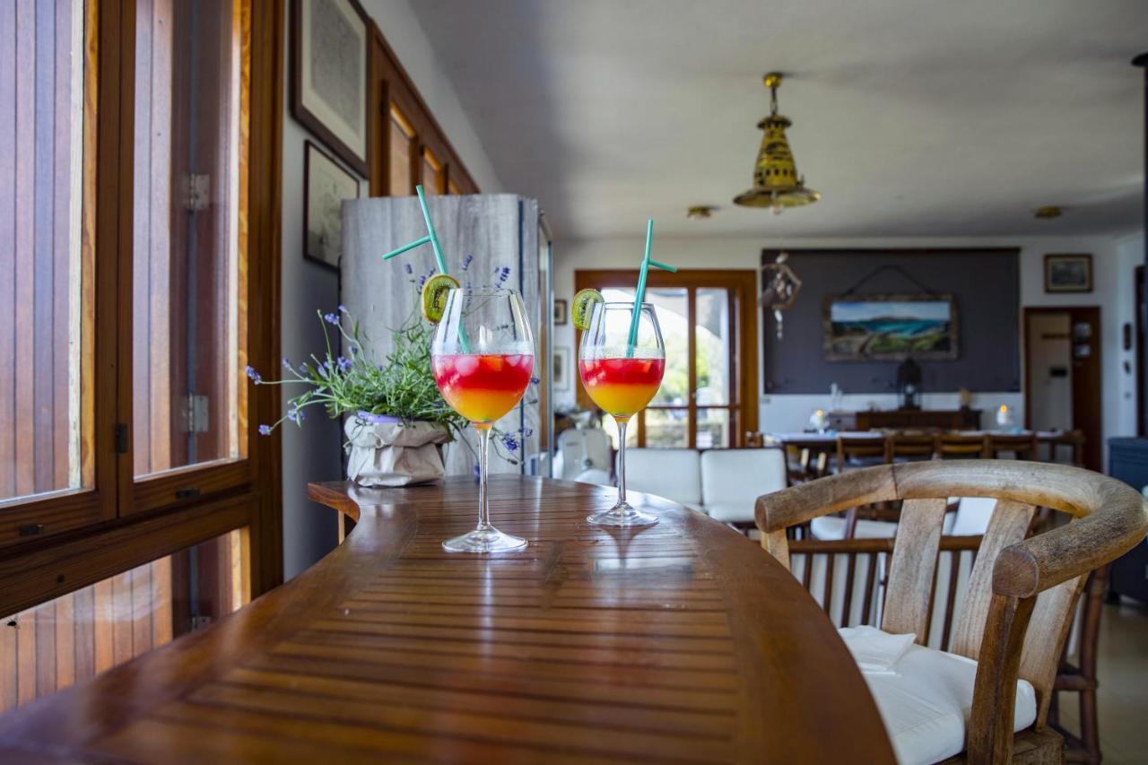 Villa Curiazzi Guesthouse Viale La Pelosa 16 Stintino Eksteriør bilde