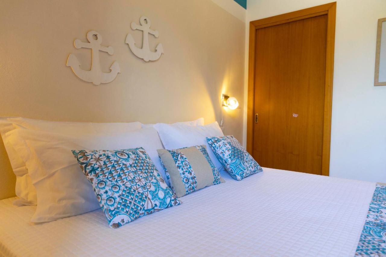 Villa Curiazzi Guesthouse Viale La Pelosa 16 Stintino Eksteriør bilde